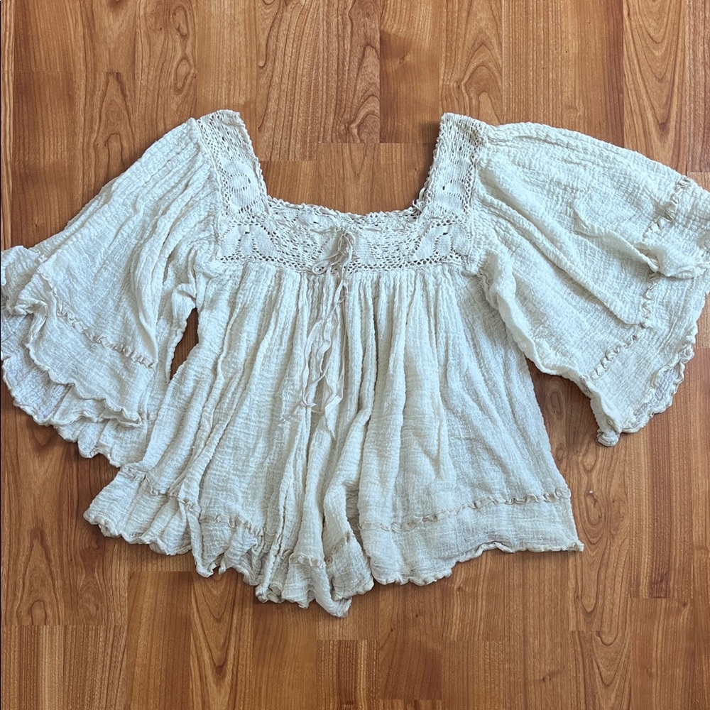 Magnolia Pearl Square-Neck Muslin and lace Top in Cream with silk ribbon ties